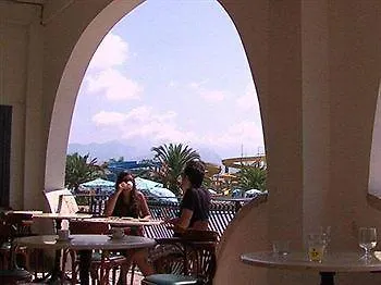 San Domenico Family 4*