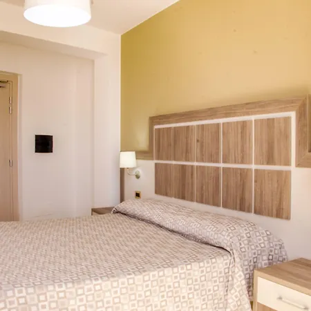 호텔 San Domenico Family 4*